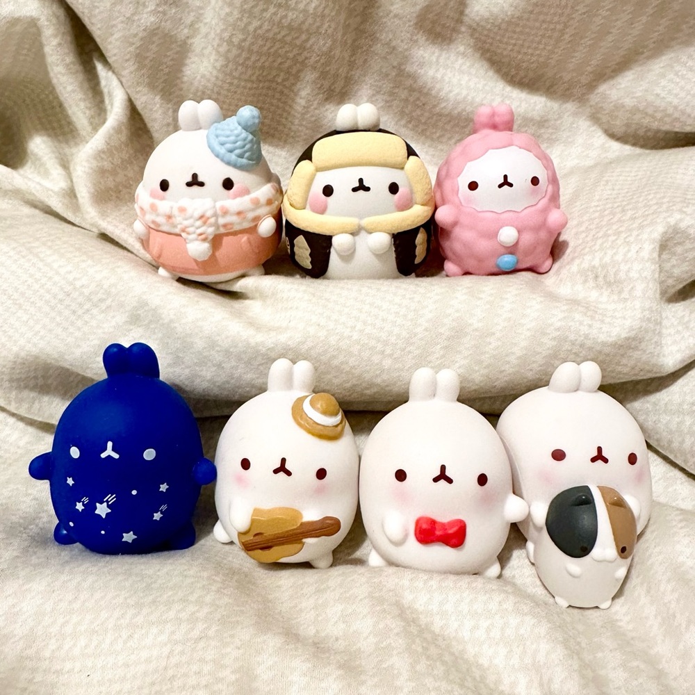 Molang Set of 7 Figures 🐰